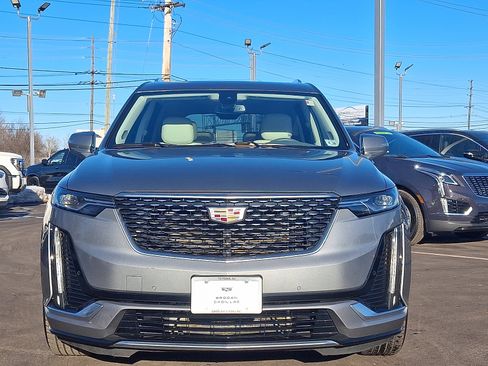 Used 2023 Cadillac XT6 Premium Luxury image 8