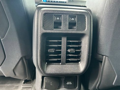 Certified 2025 Ford Bronco Badlands AWD/4WD image 17