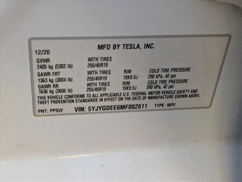 Used 2021 Tesla Model Y Long Range image 26