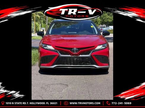 Used 2021 Toyota Camry XSE FWD image 2
