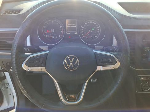 Used 2021 Volkswagen Atlas Cross Sport SE image 21
