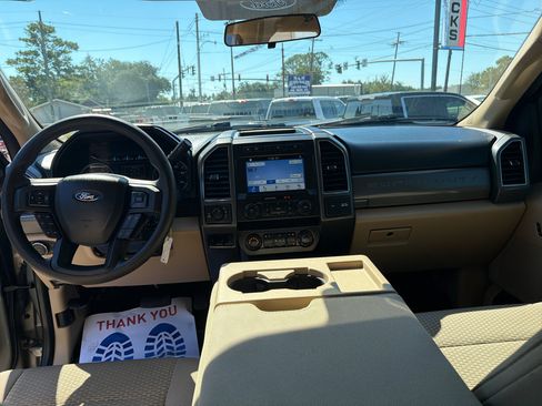 Used 2019 Ford F250 XLT w/ XLT Value Package image 20