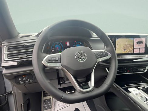 New 2026 Volkswagen Atlas Cross Sport SEL R-Line AWD/4WD image 12