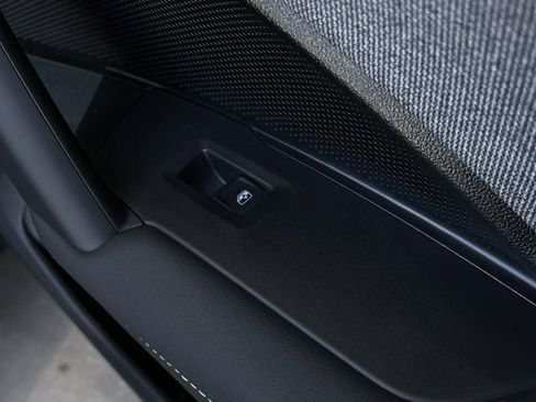 New 2025 Volkswagen Tiguan S image 27