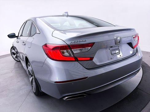 Used 2019 Honda Accord Touring image 4