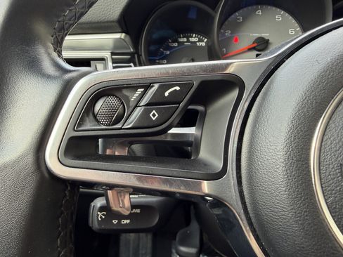 Certified 2017 Porsche Macan S image 32