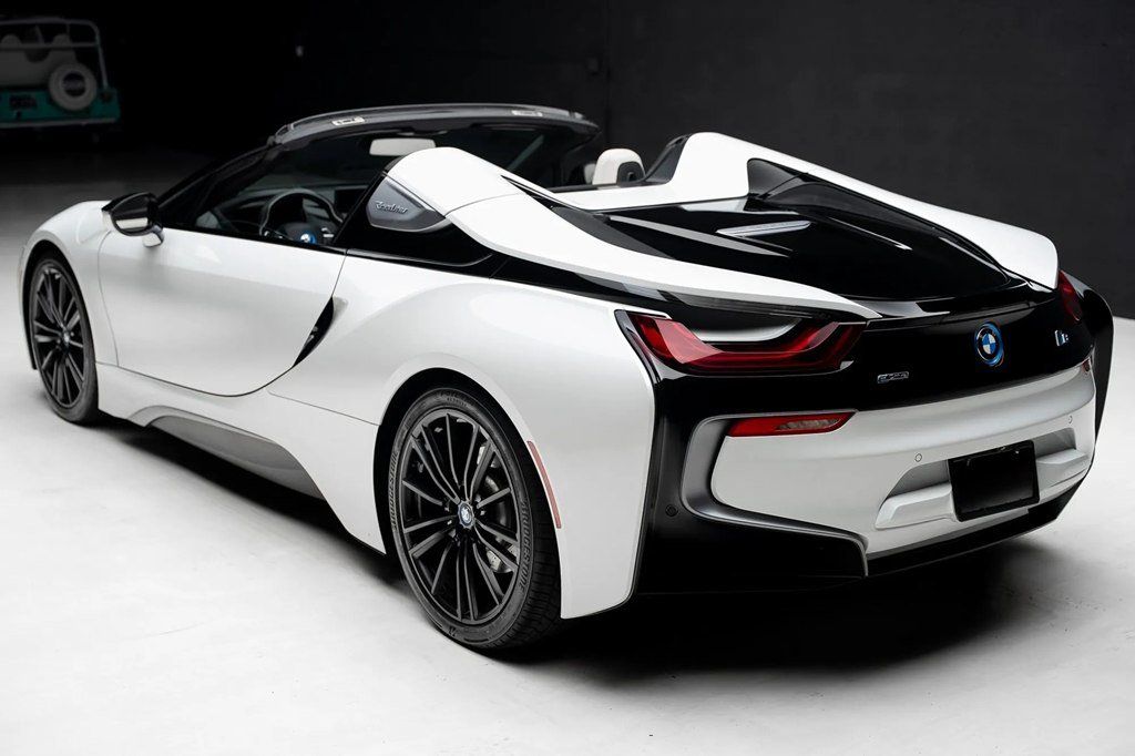 Used 2019 BMW i8 Roadster AWD/4WD image 24