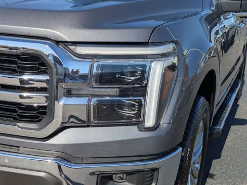 Used 2025 Ford F150 Lariat w/ Equipment Group 501A Mid AWD/4WD image 9