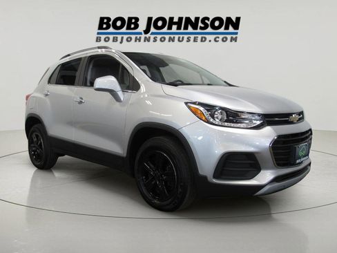 Certified 2018 Chevrolet Trax LT w/ LT Convenience Package image 1