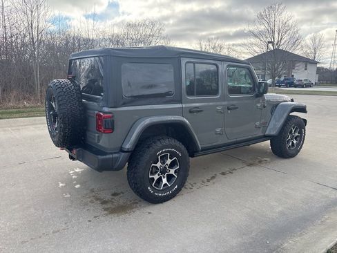 Used 2021 Jeep Wrangler Unlimited Rubicon w/ LED Lighting Group AWD/4WD image 10