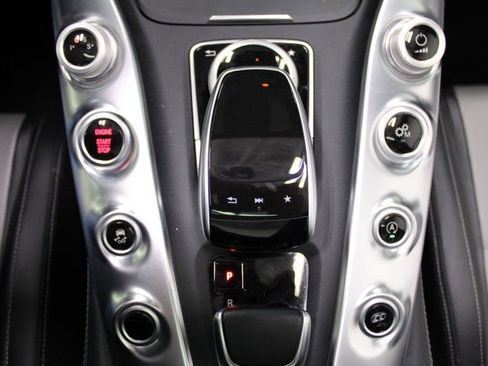 Used 2019 Mercedes-Benz AMG GT Roadster image 29