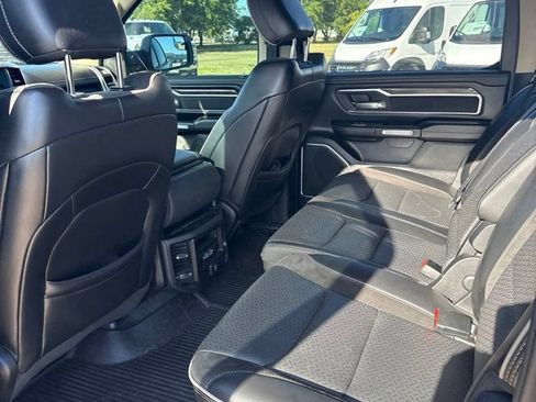 Used 2019 RAM 1500 Laramie AWD/4WD image 12