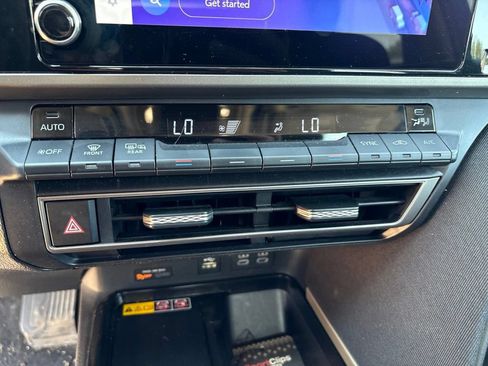 Used 2025 Toyota Camry LE FWD image 17
