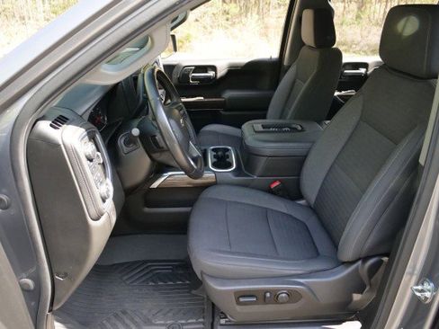 Used 2021 Chevrolet Silverado 1500 LT Trail Boss w/ Bed Protection Package image 3