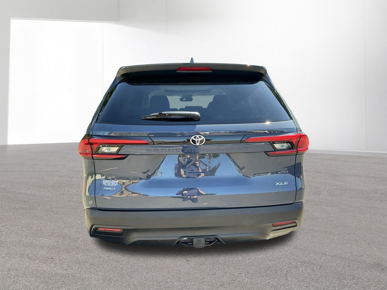 Used 2024 Toyota Grand Highlander AWD image 4