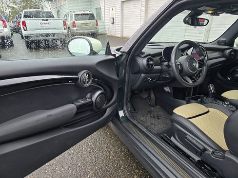 Used 2024 MINI Cooper SE w/ MINI Resolute Edition image 51