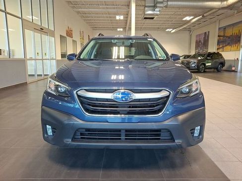 Used 2020 Subaru Outback Premium AWD/4WD image 2