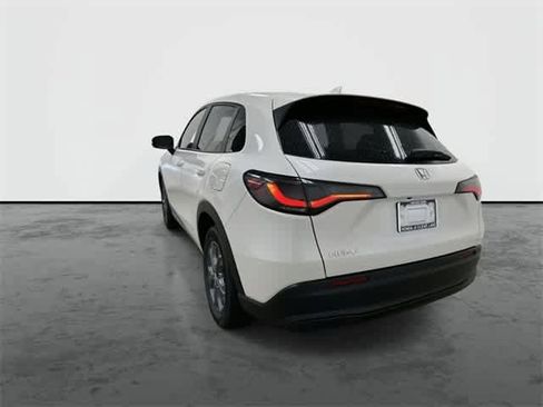 New 2026 Honda HR-V LX image 2