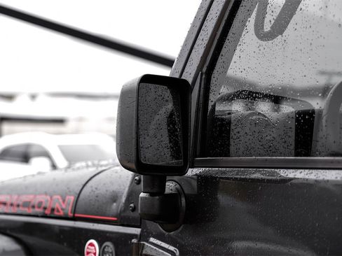 Used 2017 Jeep Wrangler Unlimited Rubicon image 41