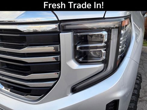 Used 2022 GMC Sierra 1500 SLT image 4