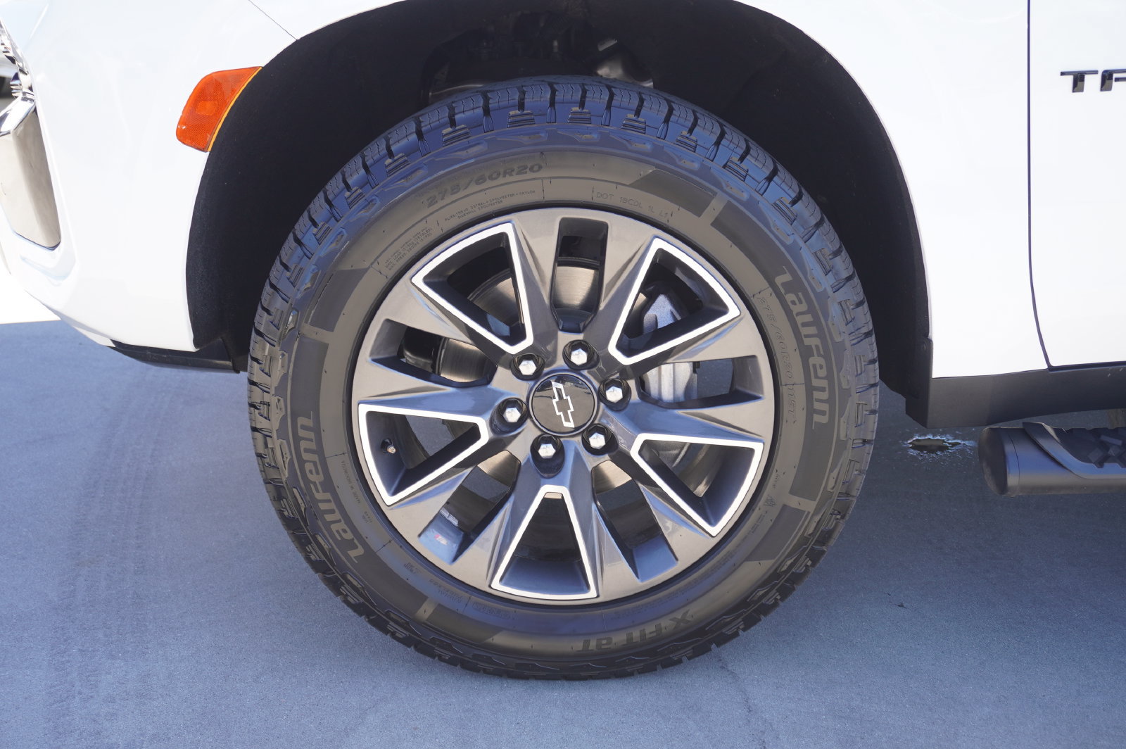 Used 2023 Chevrolet Tahoe Z71 w/ Luxury Package AWD/4WD image 29