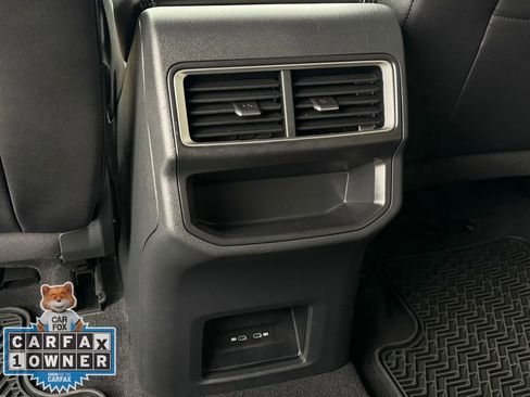 Used 2024 Volkswagen Atlas Cross Sport SE image 23