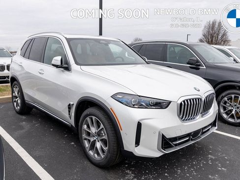 New 2026 BMW X5 xDrive40i w/ Premium Package image 1