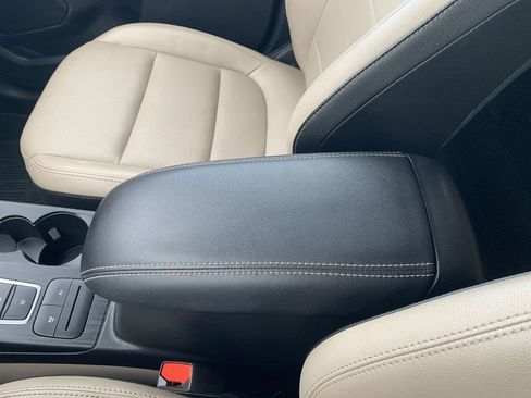 Used 2022 Ford Escape SEL w/ Class II Trailer Tow Package image 22