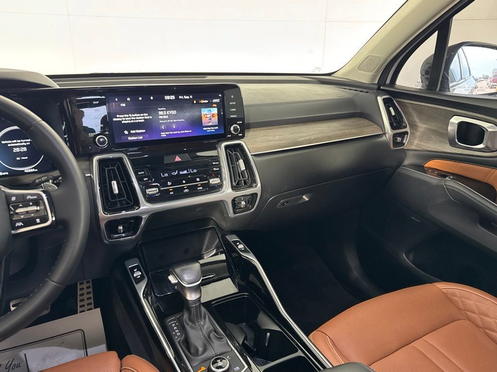 Used 2023 Kia Sorento SX Prestige AWD/4WD image 41