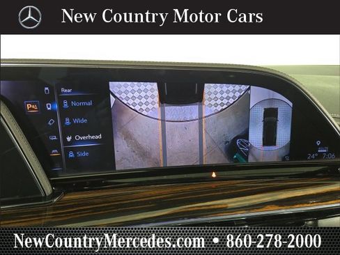 Used 2023 Cadillac Escalade Premium Luxury w/ Performance Package image 33