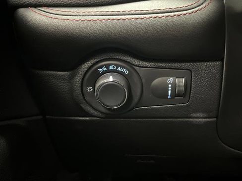 Used 2025 Dodge Durango R/T image 27