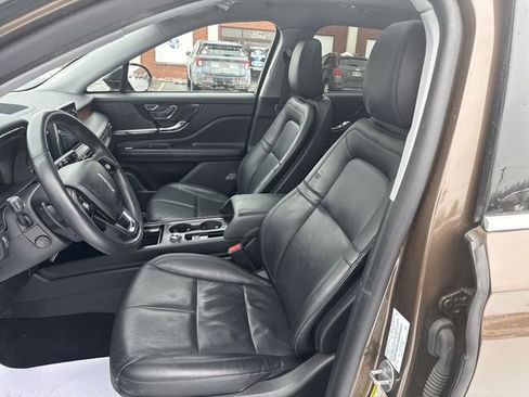 Used 2022 Lincoln Corsair Reserve w/ Sport Package image 15