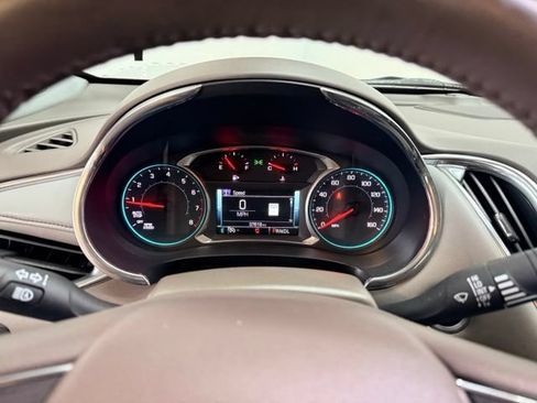 Used 2017 Chevrolet Malibu LT w/ Leather Package FWD image 30