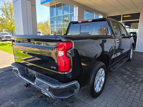 Used 2023 Chevrolet Silverado 1500 LTZ w/ LTZ Convenience Package II AWD/4WD image 5