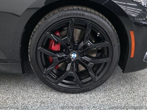 Used 2025 BMW 330i Sedan w/ M Sport Package RWD image 31