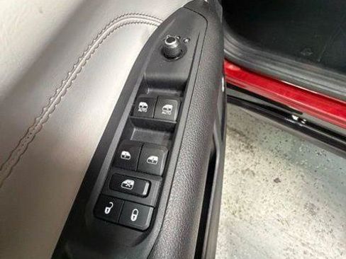 Certified 2025 Jeep Compass Limited w/ Elite Group AWD/4WD image 23
