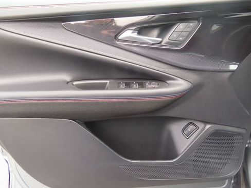 Used 2025 Chevrolet Blazer EV RS AWD/4WD image 11