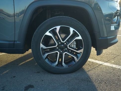 Used 2022 Jeep Compass Limited image 43