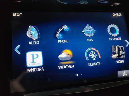 Used 2015 Cadillac Escalade Premium image 34