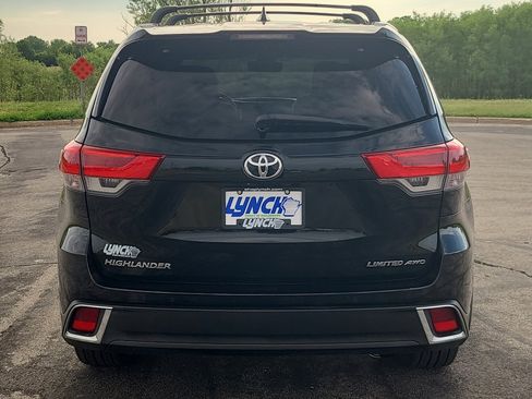 Used 2018 Toyota Highlander Limited AWD/4WD image 3