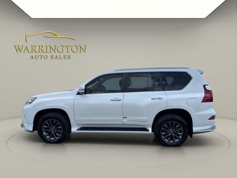 Used 2017 Lexus GX 460 Luxury w/ Sport Design Package AWD/4WD image 4