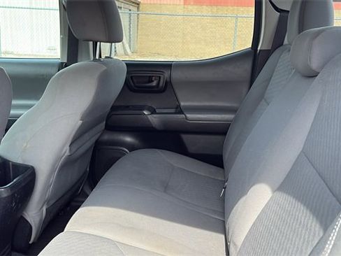 Used 2022 Toyota Tacoma SR image 22