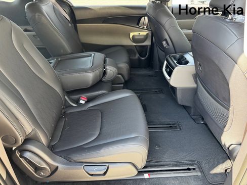 New 2026 Kia Carnival LXS image 19