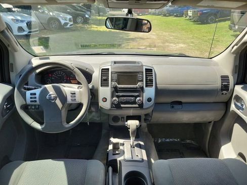 Used 2016 Nissan Frontier SV RWD image 21