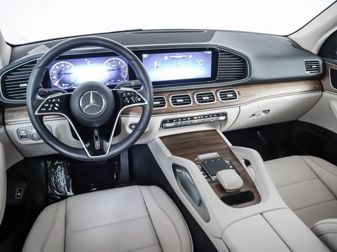 Certified 2025 Mercedes-Benz GLE 350 4MATIC image 18