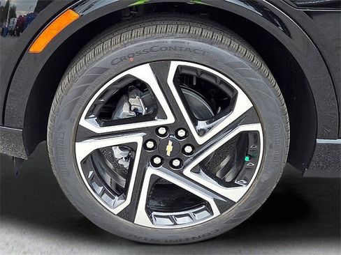 New 2026 Chevrolet Equinox EV LT image 25