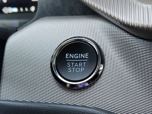 Used 2025 Ford Explorer Active image 19