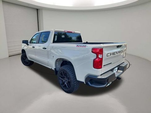 New 2026 Chevrolet Silverado 1500 Custom Trail Boss w/ LPO, Dark Essentials Package AWD/4WD image 5