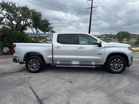 Used 2019 Chevrolet Silverado 1500 LT w/ Texas Edition image 4