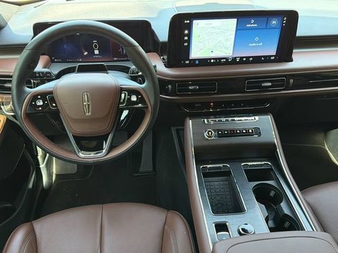 Used 2025 Lincoln Aviator Reserve w/ Jet Appearance Package RWD image 25